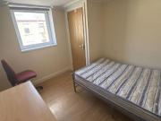 7 bedroom terraced house to rent