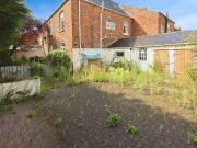 7 bedroom terraced house to rent