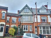 7 bedroom terraced house to rent