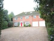 7 Bedrooms Detached house for sale in Finchampstead...