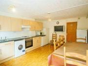 7 Bedrooms Terraced house for rent in Barchester Close,...