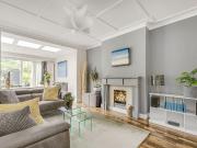 7 Beds Semi detached house Let Agreed