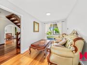 7 Broxburn Place, Duncraig WA 6023 Not included Studio...