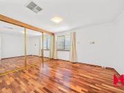 7 Broxburn Place, Duncraig WA 6023 Not included Studio...