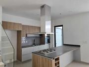 7 CASAS EN VENTA EN CAPITAL NORTE COTO CARRARA