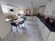 7 Flat 1 Headingley Avenue, Leeds, LS6 3EP