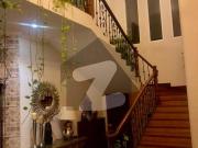 7 M Designer House, Beautiful Location Bahria Town Phase...