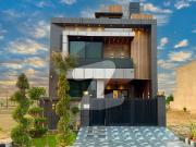 7 Marla 60ft Road Most Luxurious Modren Designer House...