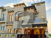 7 MARLA Back PARK Most Luxurious Dream HOUSE FOR SALE...