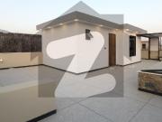 7 marla brand new bugalow available main double road...