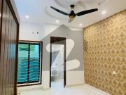 7 Marla Brand New Facing Park House For Sale In Lake...