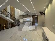7 marla designer 7 bedrooms house for sale