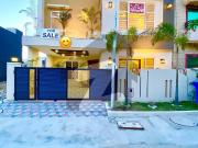 7 Marla Designer Brand New Lush Condition House For Sale...