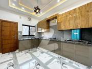 7 Marla Luxurious House Available For Rent Bahria Town...