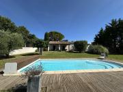 7 Minutes d’Uzès. Maison récente 3 ch. Garage, piscine...