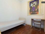 7 quarto, Lisbon Lisbon 1050 053 69292540