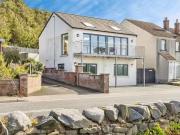 7 Shore Road