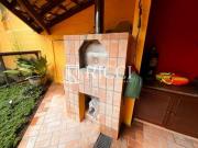 7 suítes, piscina, sauna, churrasqueira, jardim
