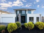 house 7 Windorah Drive, Point Cook