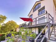 7 Zimmer 249 m² 1.630.000 € Kaufpreis Häuser in Esslingen.