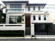 7BR Single detached House and Lot in BF Homes Paranaque