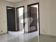7Marla 4Bedrooms House Available for Rent in Gulberg...