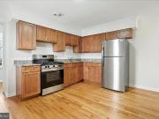 800 E North Avenue