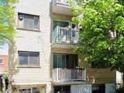 8013 Av Bloomfield Montréal QC H3N 2H7 2 Bedroom...