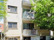 8013 Av Bloomfield Montréal QC H3N 2H7 3 Bedroom...