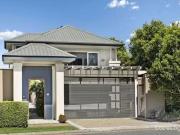 801 Glades Drive, Robina, QLD 4226