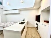 Luxury Dual Level Penthouse with Breathtaking Ocean...