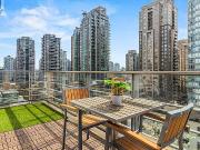 803 565 Smithe Street Vancouver, British Columbia