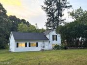 8041 Bridge Lake Rd, Springfield Township, MI 48348