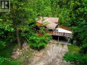 8043 97A Highway, Mara, BC, V0E 2K0 house for sale |...