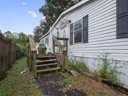 8047 Mc Glothlin St, Jacksonville, FL 32210