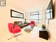 808 438 SEYMOUR STREET