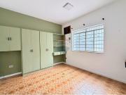 80 Área Útil Casa Alugar, 1 Dormitórios localizado em...