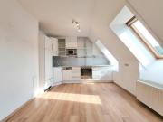 80 m² Wohnfläche + Galerie | 4. OG mit Lift | Bezug nach...