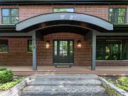 810 Farwell Drive