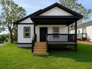 810 N 10th St, Kansas City, KS 66102