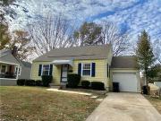 8122 Summit St, Kansas City, MO 64114 | MLS #2587 | Compass