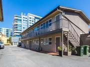 8/144 Frank Street, Labrador, QLD 4215