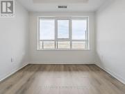 815 395 DUNDAS STREET W