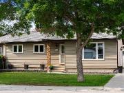819 Graham Rd Well Maintained Bungalow In Parkridge