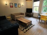 81 Cardigan Road First Floor, Hyde Park, Leeds,...