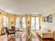 81 Rue de Brésoles 306 Montréal QC H2Y 1V7 2 Bedroom... 81 Rue de Brésoles 306 Montréal QC H2Y 1V7 2 Bedroom...