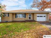 820 Northborough Ln, Lincoln, NE 68505