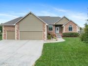 8210 W Havenhurst Cir, Wichita, KS 67205