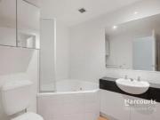 8/21 Park Street, South Melbourne VIC 3205