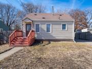 822 E 29th St, Des Moines, IA 50317